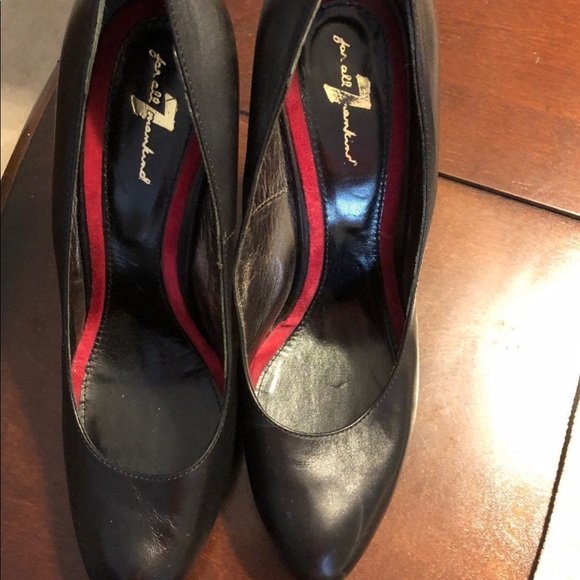 Seven for all mankind size 40 black leather pumps.  Made in Italy - Picture 2 of 5